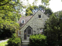 7817 W N Avenue, Wauwatosa, WI 53213 