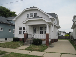 1102 Goold St, Racine, WI 53402 