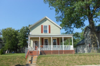 1604 Maple St, Racine, WI 53404 