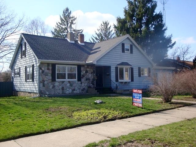 Oak, Reedsburg, WI 53959 