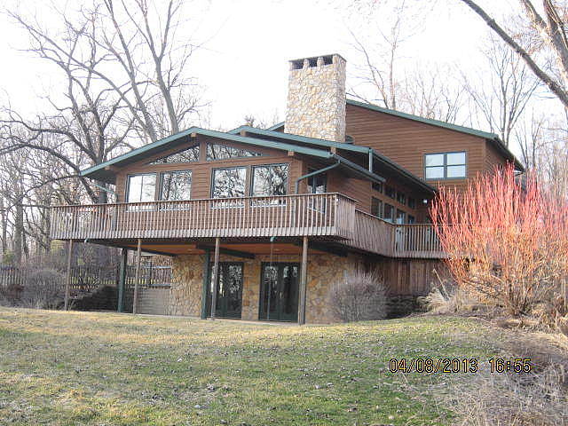 N2323 Geneva Oak Tl, Linn, WI 53147 
