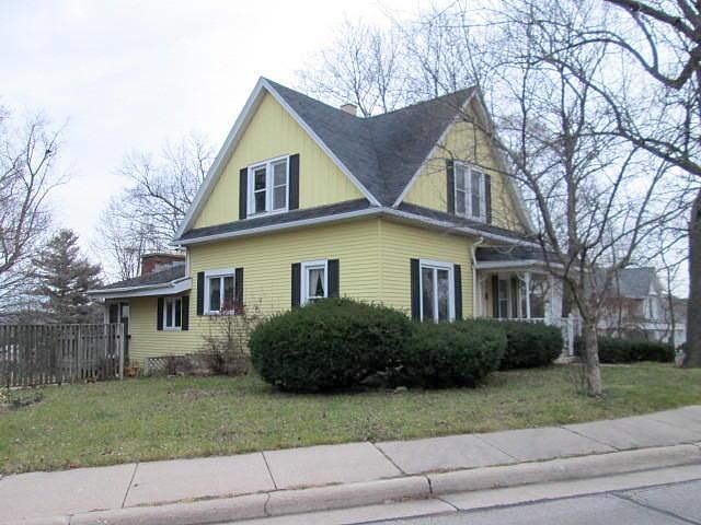 Lewis, Burlington, WI 53105 