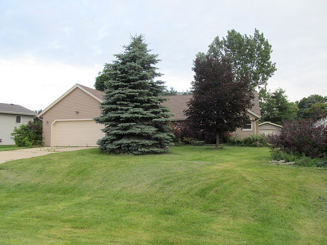 Stonefield, Slinger, WI 53086 