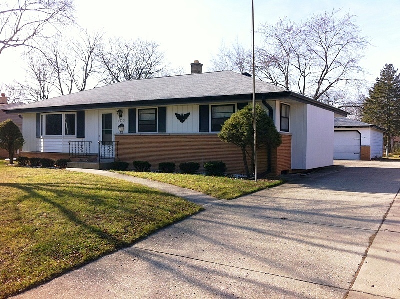 Morningside Dr, Greendale, WI 53129 
