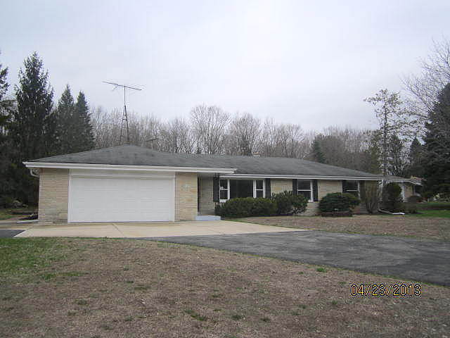 Lakeview, Nashotah, WI 53058 