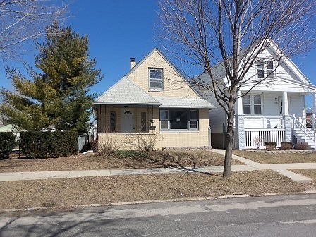 Barnard, Cudahy, WI 53110 