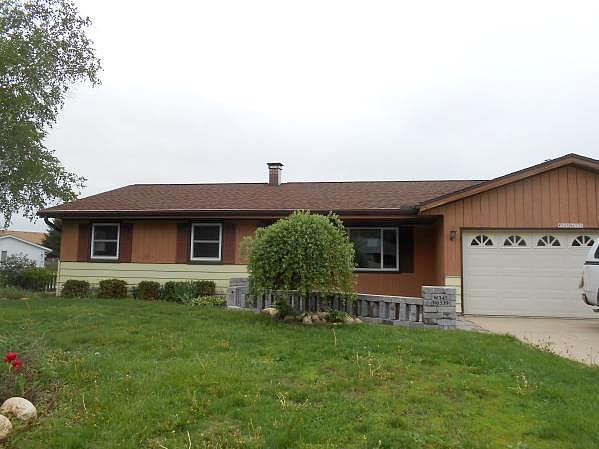 Grogan Dr, Sussex, WI 53089 