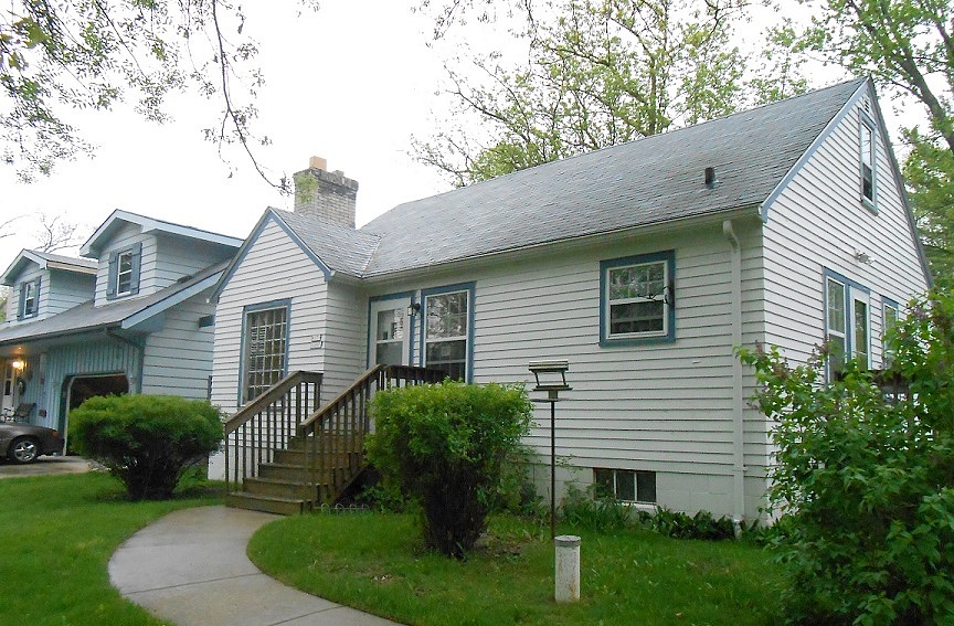 Hiawatha Dr, Muskego, WI 53150 