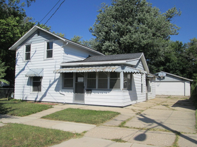 321 S Washington St, Janesville, WI 53548 