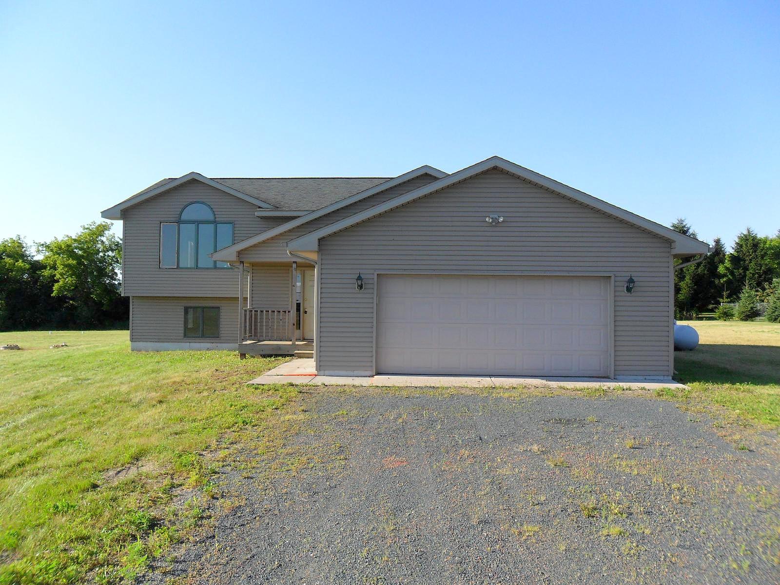 88Th, Osceola, WI 54020 