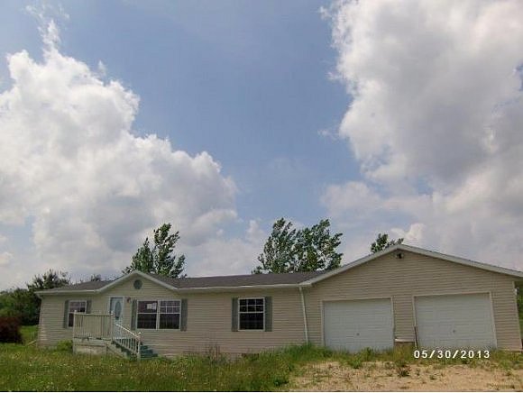 Rabbit, Fremont, WI 54940 