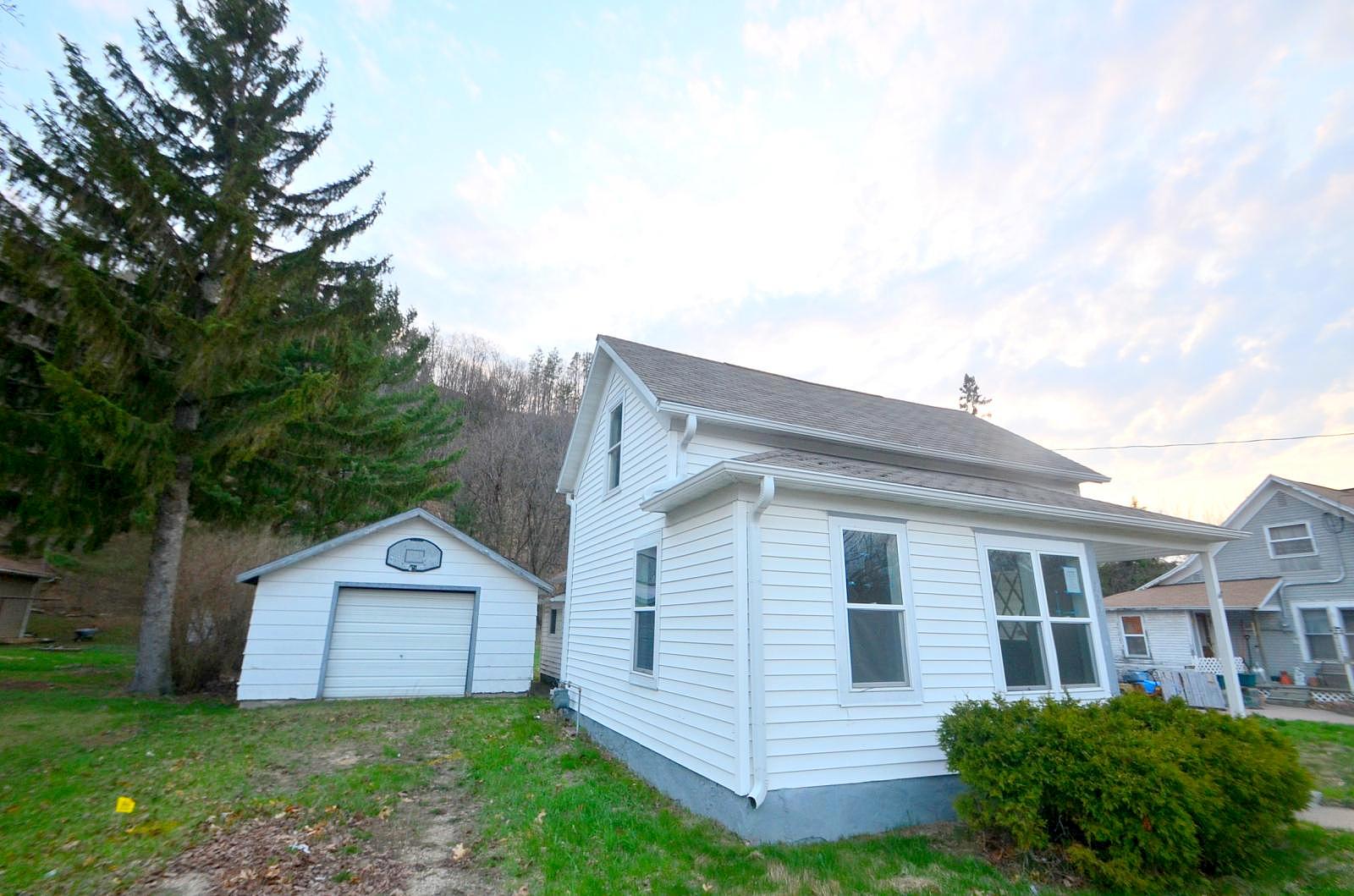 Main, Camp Douglas, WI 54618 