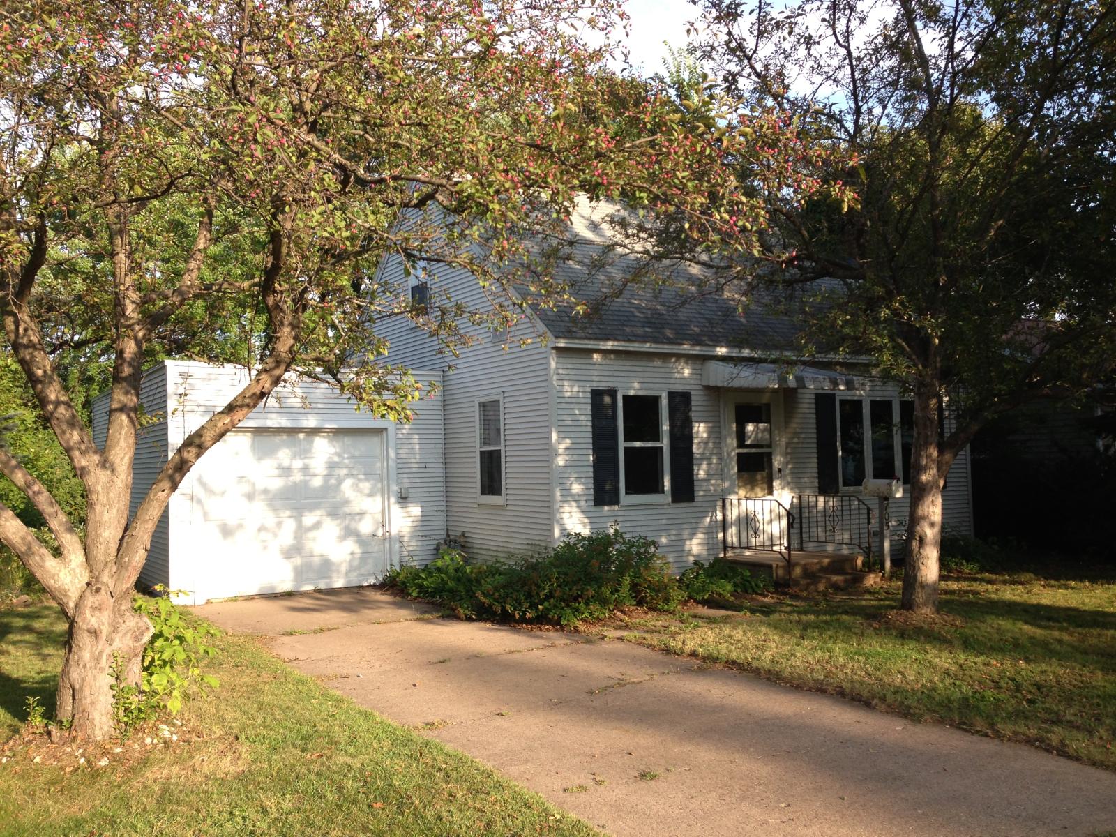 705 N 9th Ave, Wausau, WI 54401 