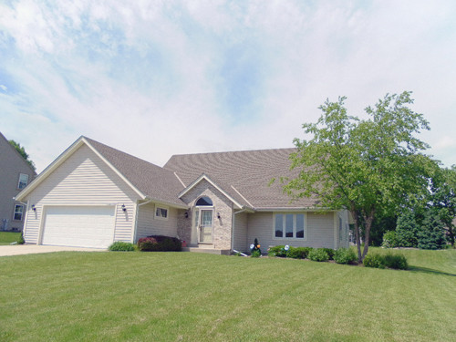 N73W22582 Edgewood Ave, Sussex, WI 22582 
