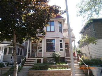 1754 -1756 N Astor St, Milwaukee, WI 53202 