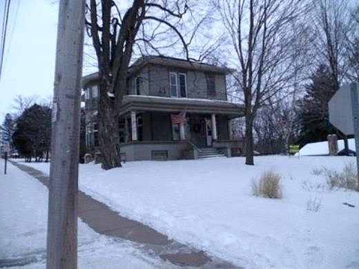 State, Neillsville, WI 54456 