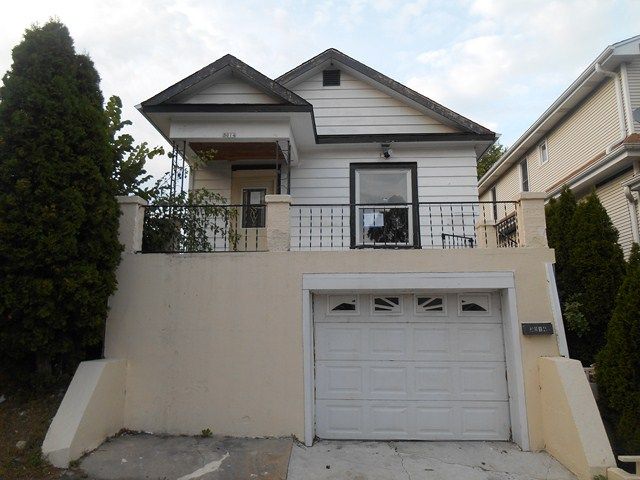 3014 W Orchard St, Milwaukee, WI 53215 