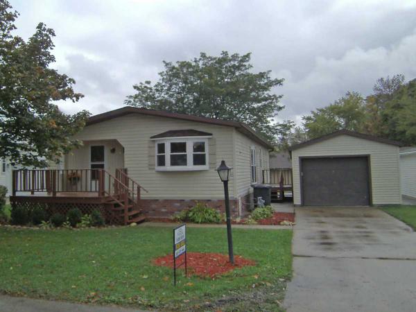 411 Oak Lodge Rd, Waterford, WI 53185 