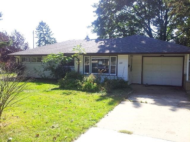 Pine, Mukwonago, WI 53149 