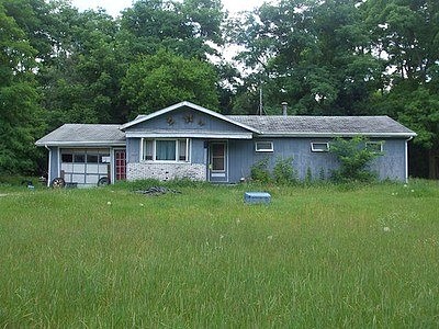 Haltur, Eagle, WI 53119 