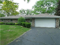 Oakwood Manor Dr # D, Hubertus, WI 53033 