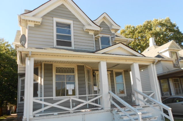 1508 S Memorial Dr, Racine, WI 53403 