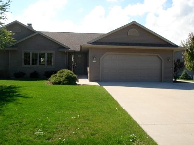 Skylark, Sheboygan, WI 53083 