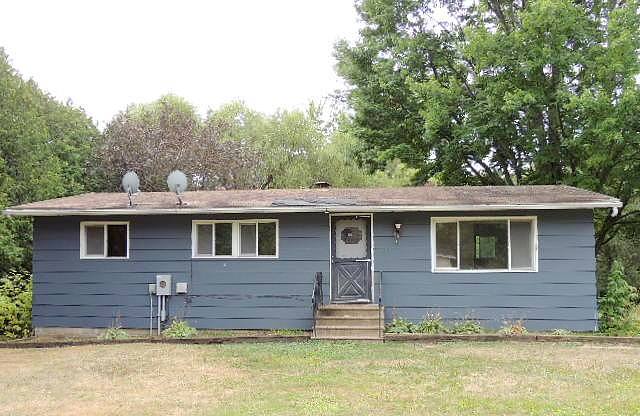 South, Cornell, WI 54732 