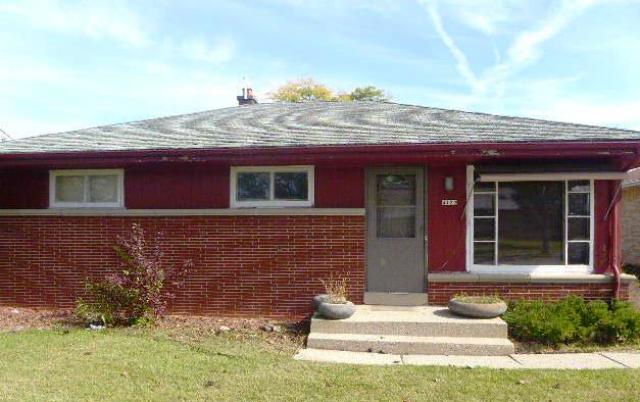 4122 N 81st St, Milwaukee, WI 53222 