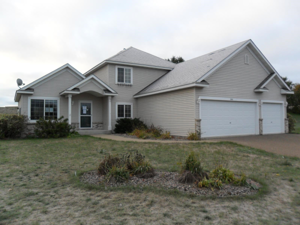 2516 Shannon Court, Hudson, WI 54016 