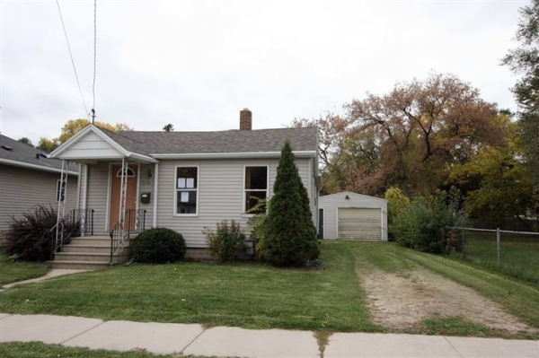 1170 Klaus Street, Green Bay, WI 54302 