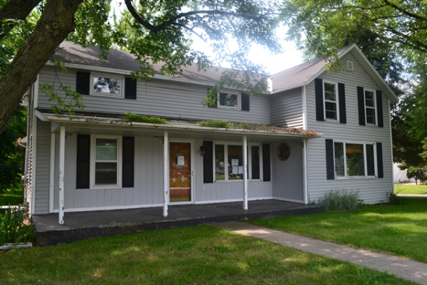 513 Main St, Brownsville, WI 53006 