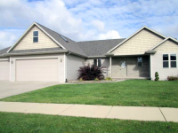 2022 Foxland St, Kaukauna, WI 54130 