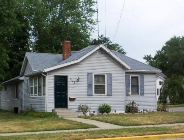 212 Swift St, Edgerton, WI 53534 