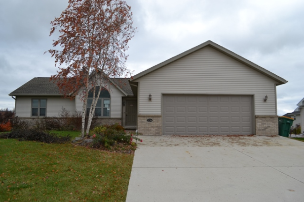 1236 Martin Ave, Fond Du Lac, WI 54935 