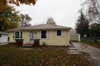 906 N Locust Street, Green Bay, WI 54303 