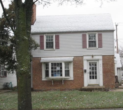 6913 W Villard Ave, Milwaukee, WI 53218 
