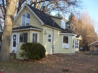 1113 E Doege Street, Marshfield, WI 54449 