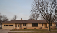 1618 S Sanders Stre, Appleton, WI 54915 