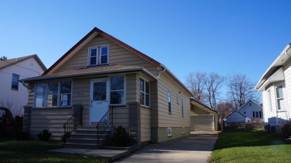 5316 33rd Ave, Kenosha, WI 53144 
