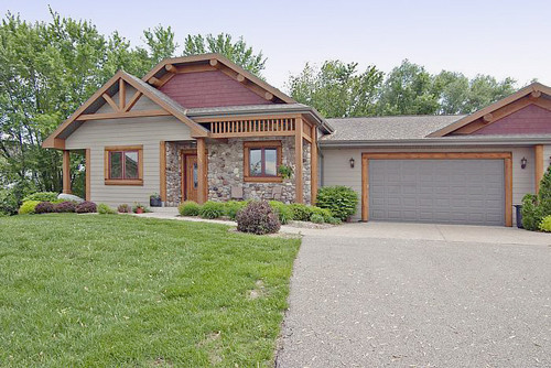 118 Waverly Dr, Cambridge, WI 53523 