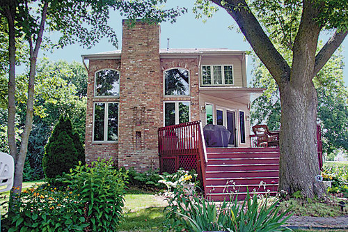 N59W34802 Lake Dr, Oconomowoc, WI 34802 