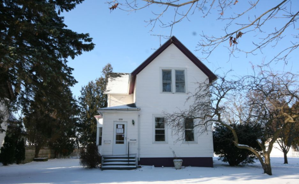 2116-2116a N 10th S, Sheboygan, WI 53081 