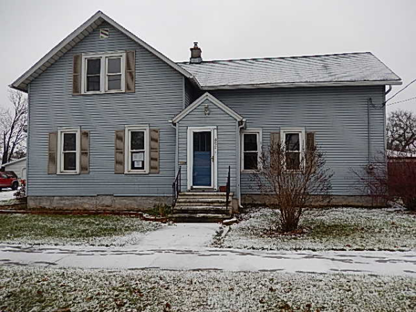 857 2nd Street, Menasha, WI 54952 