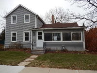 401 Sherry St, Neenah, WI 54956 