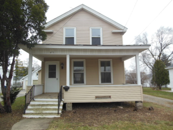 417 W 10th Avenue, Oshkosh, WI 54902 