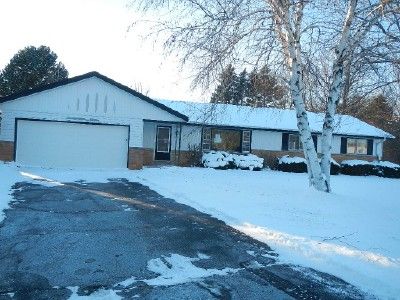 8025 N Greenview Ct, Brown Deer, WI 53223 