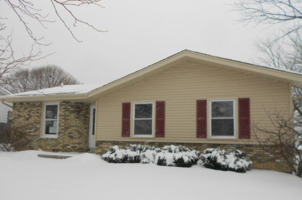 5637 67th Pl, Kenosha, WI 53142 