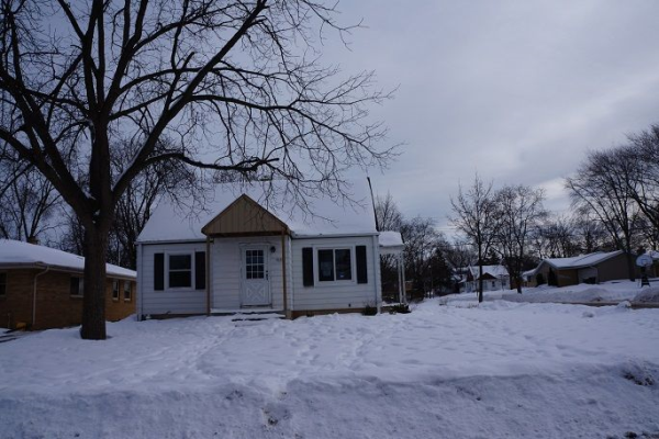 4100 94th St N, Wauwatosa, WI 53222 