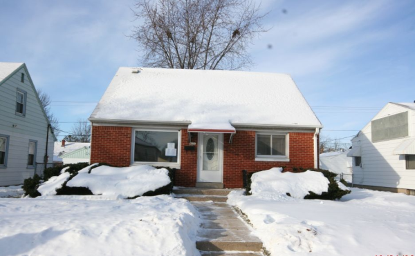 4871 N 60th Street, Milwaukee, WI 53218 